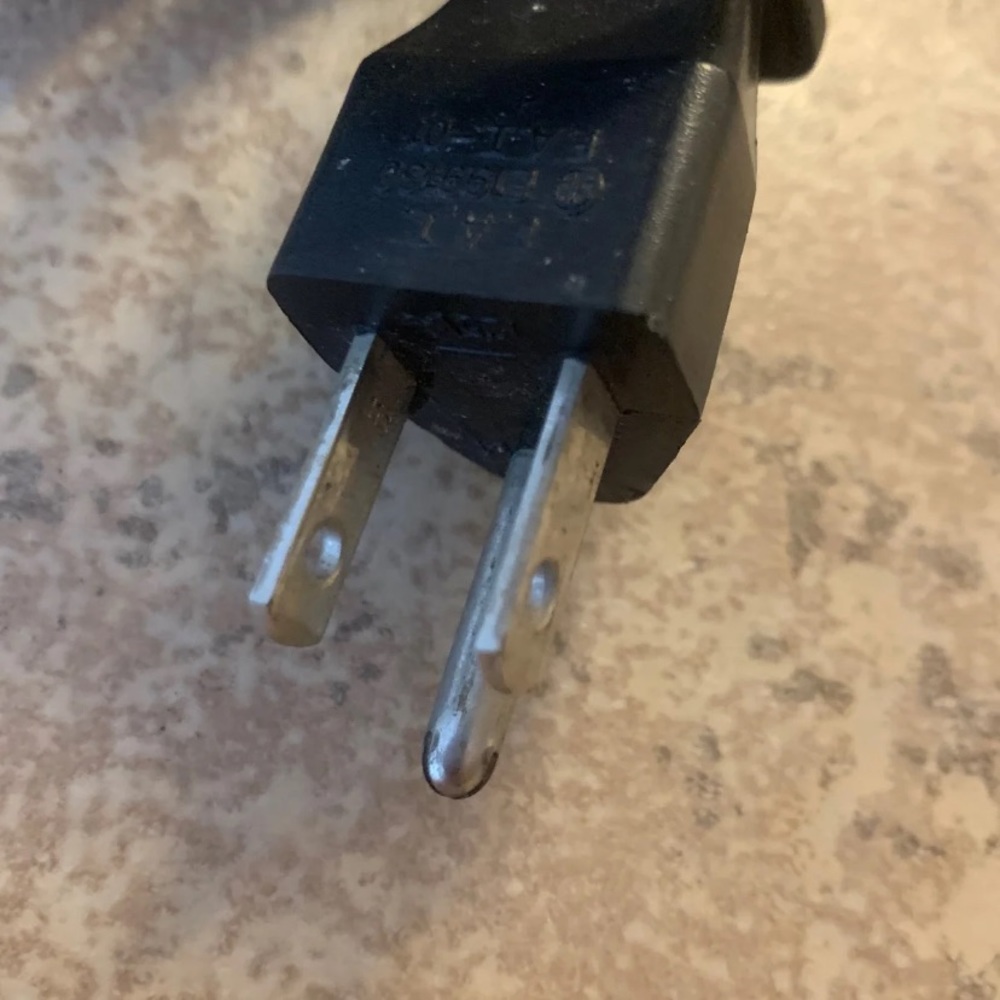 AC Adapter Charger For Laptop/Monitor - Picture 6 of 7